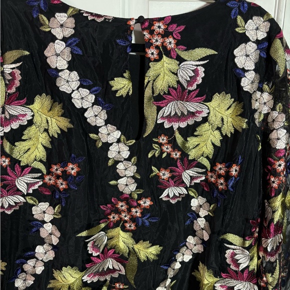 Karen Kane Embroidered Blouse - Picture 3 of 4